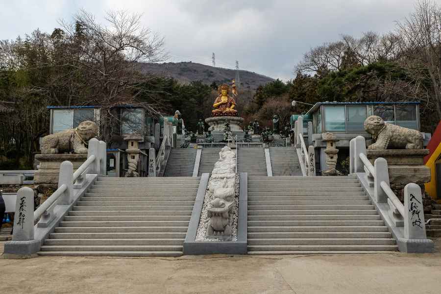 Beomeosa Temple